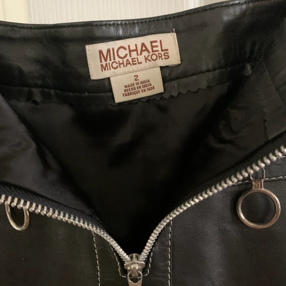 MICHAEL KORS LEATHER ZIPPER SKIRT size 2 - Picture 3 of 3